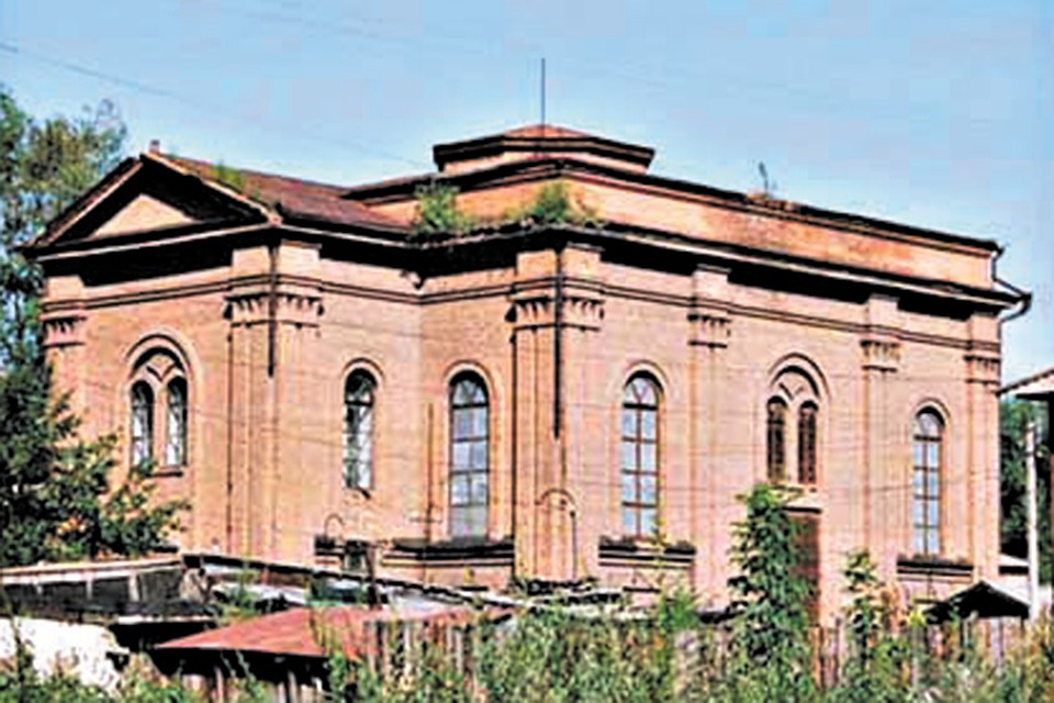 2010 г.