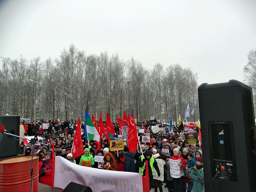 По оценкам общественных наблюдателей, на митинг пришло больше пяти тысяч человек Фото: Дарья ЮДИНА