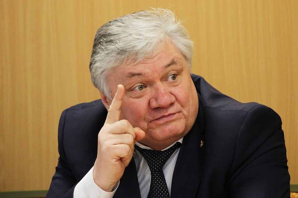 Как уверяет Сергей Миневцев, жители региона регулярно обращаются с жалобами относительно нарушения их трудовых прав. Фото Ивана Горбунова