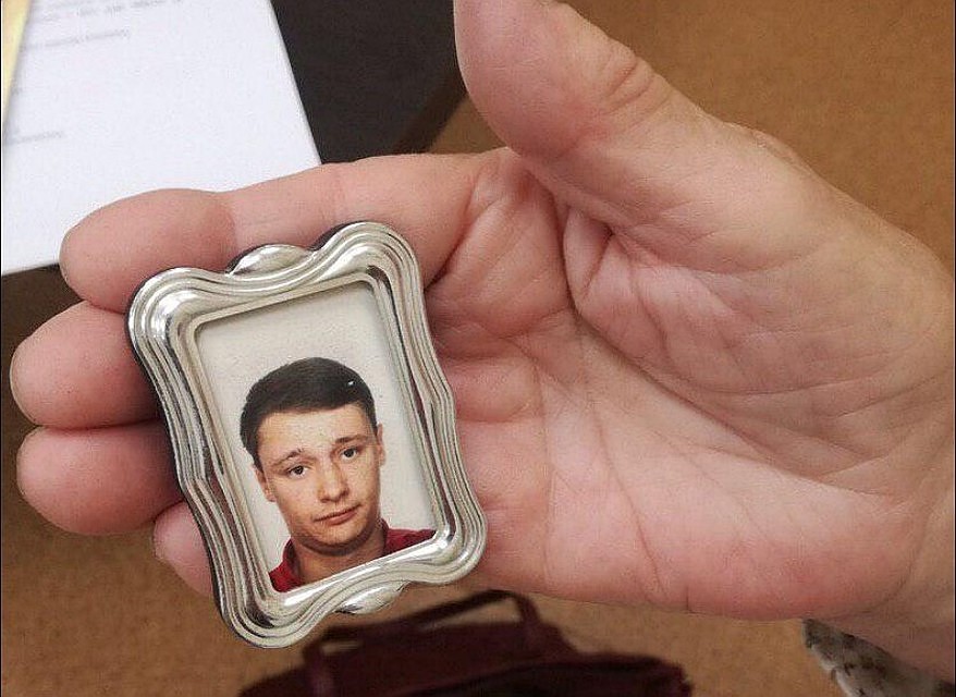 Из Челябинска Анатолий уехал молодым парнем. Фото: пресс-служба омбудсмена.