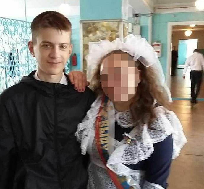 Даниил Засорин утром в четверг, 14 ноября, открыл стрельбу из ружья по своим одногруппникам.