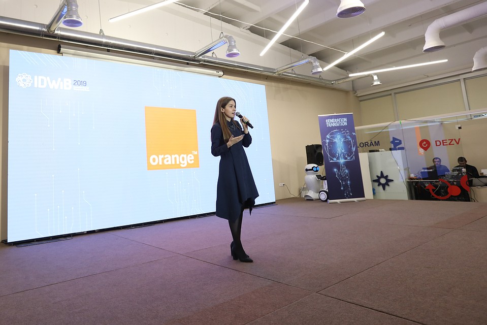 Orange