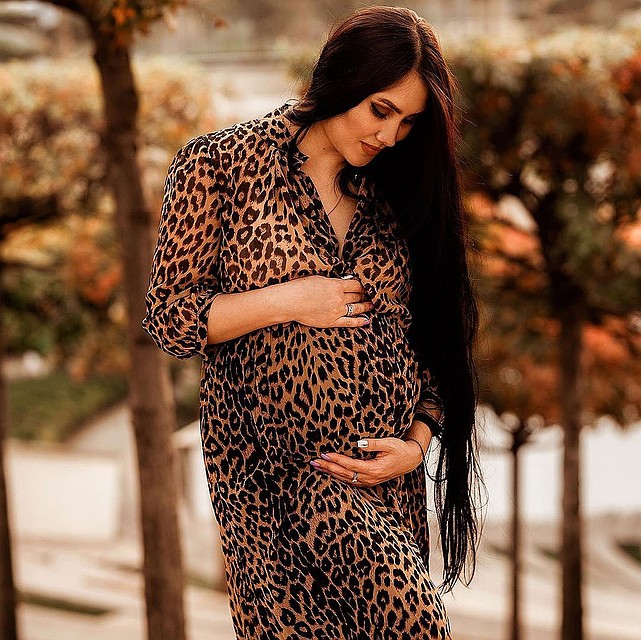 Янина готовится к рождению малыша. Фото: instagram.com/yanina_wax