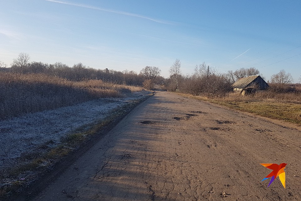 Живут в селе Катино около 300 человек. Зимовать остаются не больше сотни.