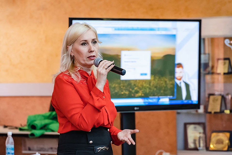 Ирина Нижник: - На территории Иркутской области реализуется комплекс образовательных мероприятий, направленный на обучение школьников основам предпринимательской деятельности. Фото: МБФ