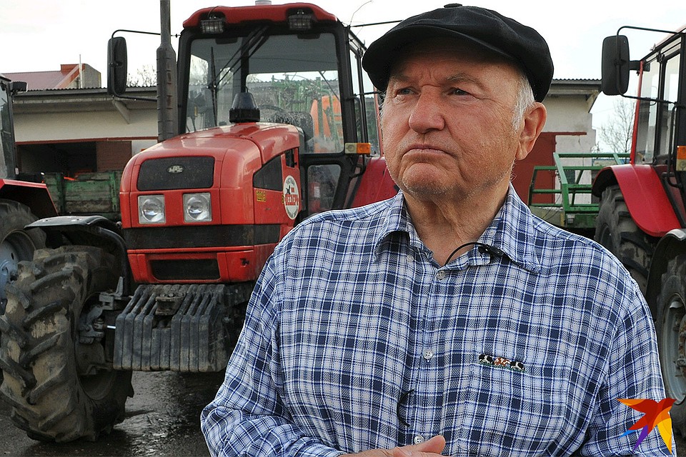 Юрий Лужков на своей ферме, 2015 год. Фото: Виктор ГУСЕЙНОВ
