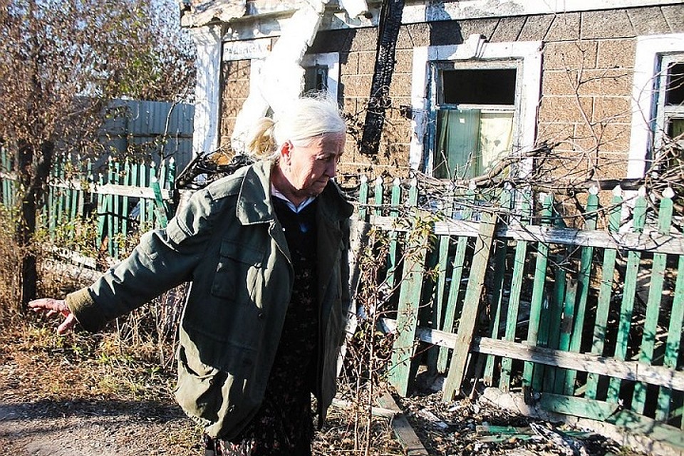 Люди продолжают страдать от обстрелов шестой год Фото: Никита МАКАРЕНКОВ, Павел ХАНАРИН