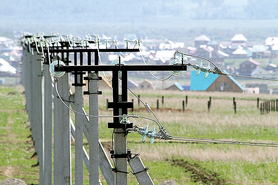 Миллионы километров сетей обеспечивают города и поселки Приангарья электроэнергией. Фото: архив компании