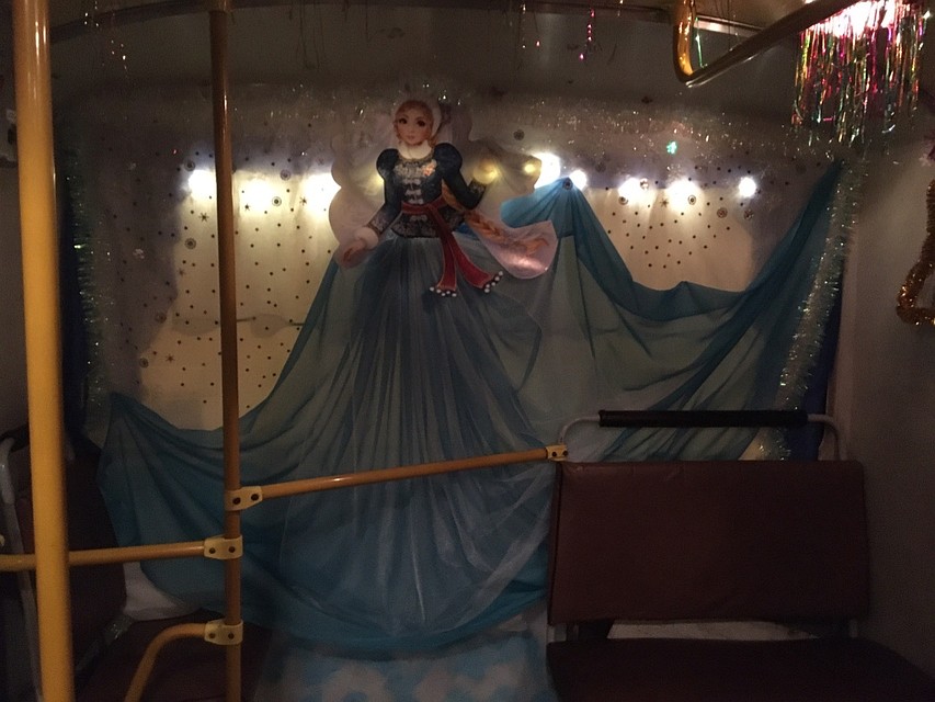 Новогодний троллейбус. Фото: группа "Типичный курган" в ВК