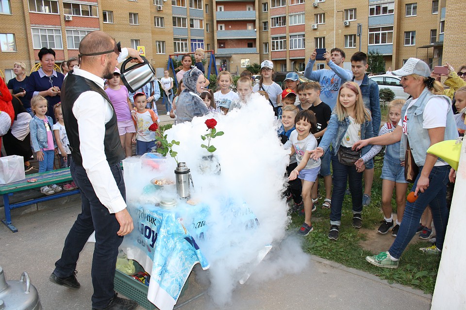 Наверное, такой необычной встречи нового учебного года у детворы не было никогда!