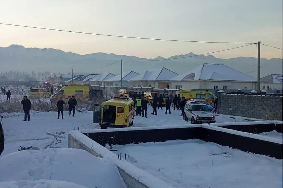 На место происшествия приехало порядка 10 машин скорой помощи. Фото: МЧС Казахстана