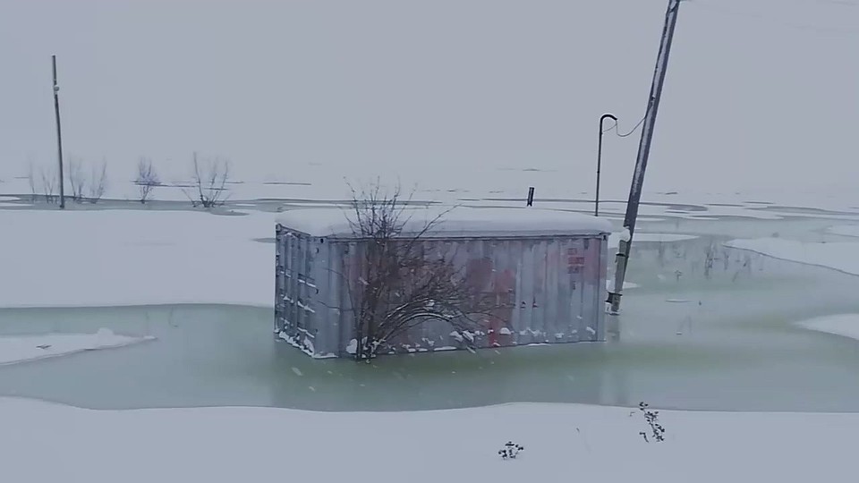 Затоплены гаражи. Фото: "ЧП Лесосибирск"