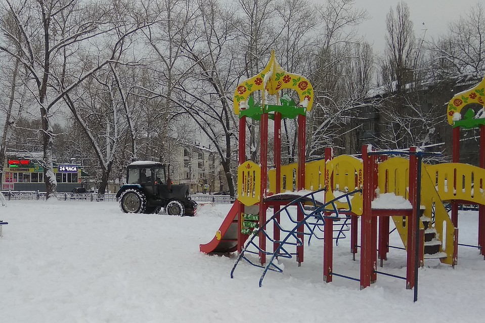 В городе вывезли 3604 кубометра снега Фото: Юлия КЛЮЕВА