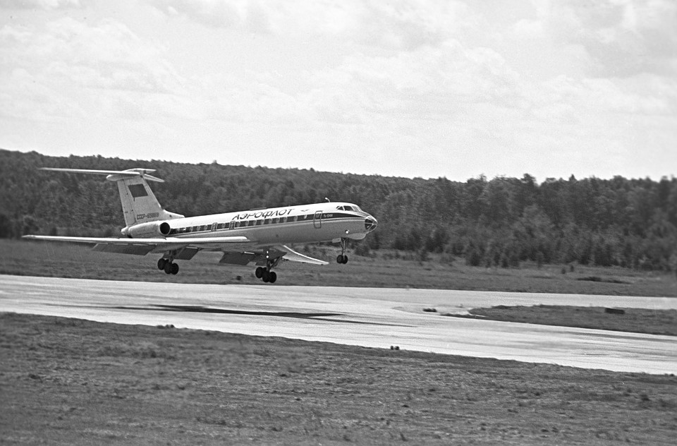 Ту-134А, разбившийся под Первоуральском, летел из Тюмени в Волгоград через Уфу. Фото: РИА Новости