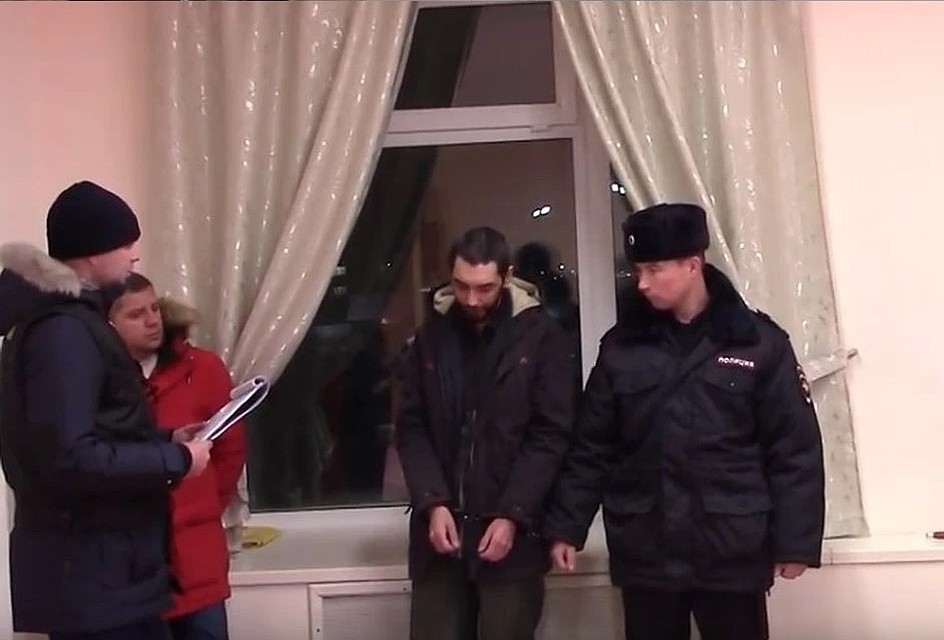 Преступник делает вид, что раскаивается Фото: СКР