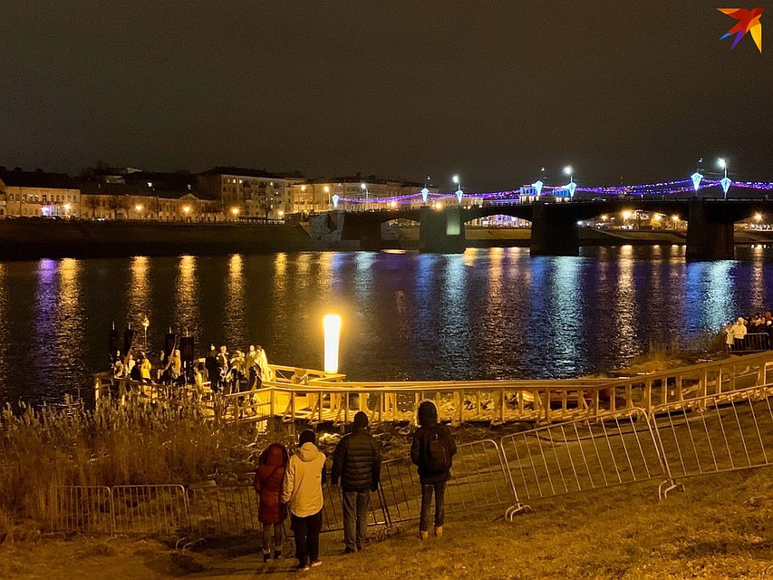 Вокруг купели установлены металлические ограждения Фото: Татьяна РУМЯНЦЕВА