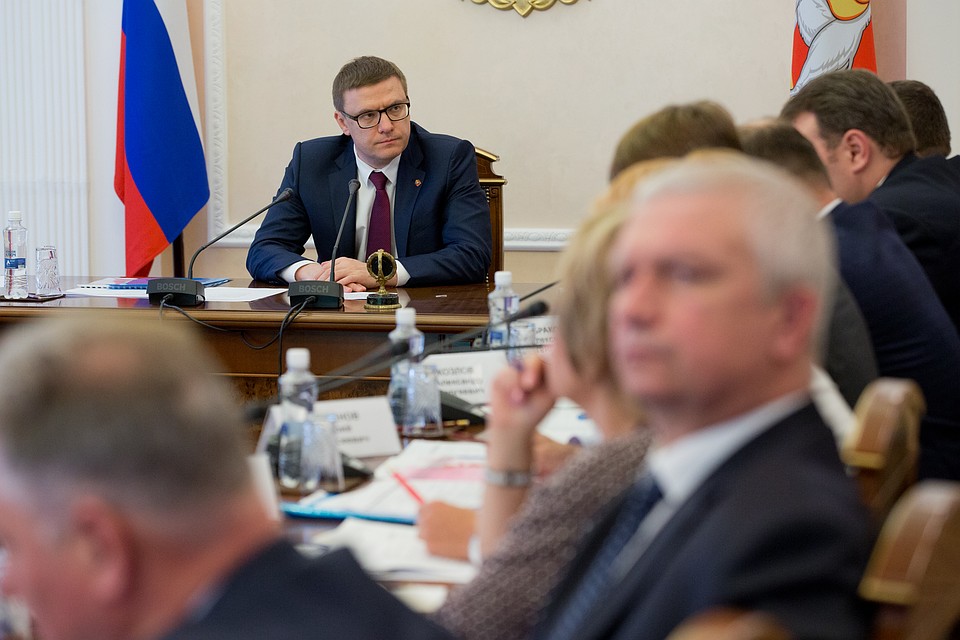 Одно из совещаний по реализации нацпроектов. Именно здесь можно услышать как похвалу за здравые идеи, так и критику за плохую работу. Фото: пресс-служба губернатора Челябинской области