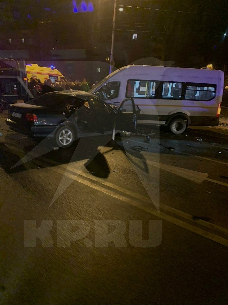 В результате аварии на Ярославском шоссе в Подмосковье погиб один человек Фото: очевидцев.
