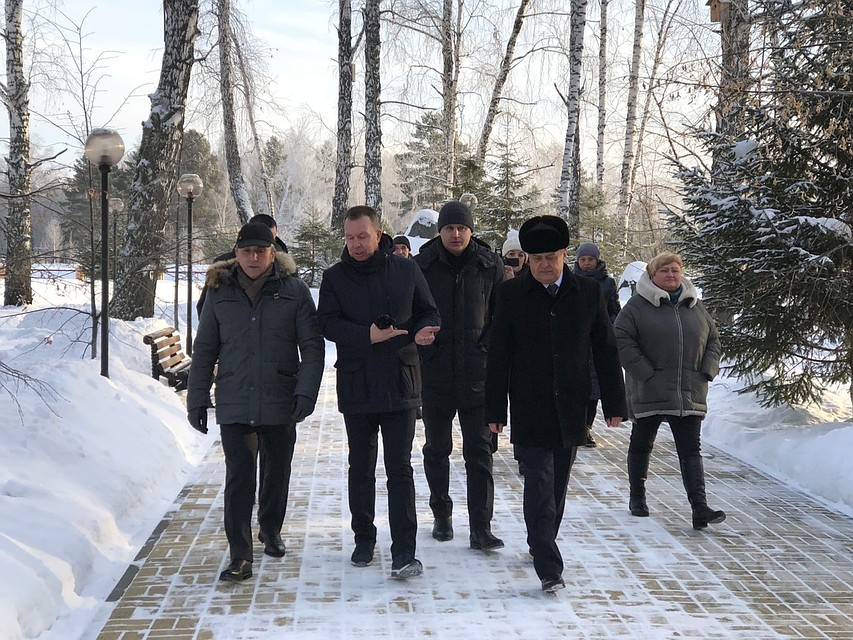 Александр Моор осмотрел, как реализуется инвестиционный проект Фото: Алексей КОСЕНЧУК