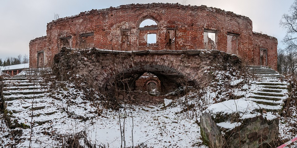 В официальном реестре Росимущества значится около 2000 усадеб со статусом «объект культурного наследия». Но только по документам. По факту во многих не осталось ни культуры, ни объекта. Фото: Вадим РАЗУМОВ "Летопись русской усадьбы"