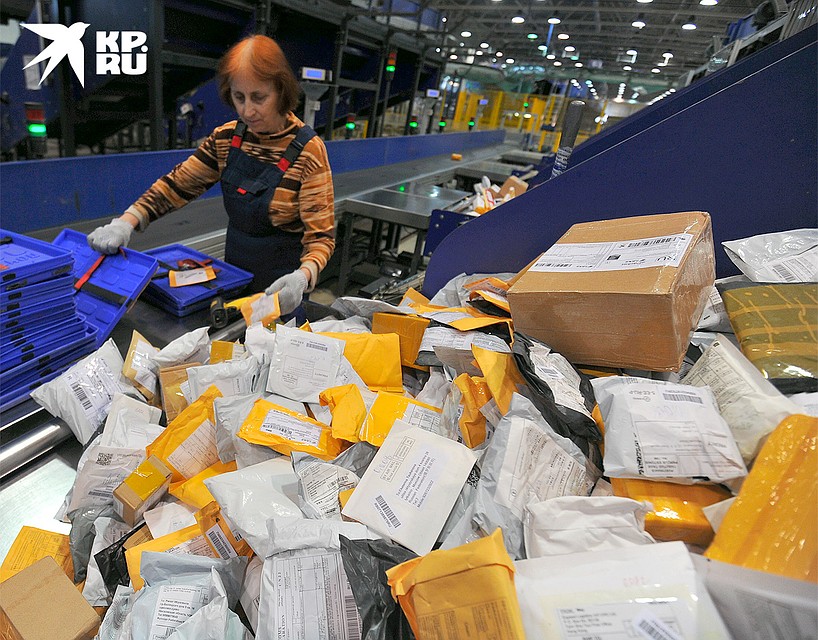 Посылки из популярных китайских интернет-магазинов не несут в себе вирусной опасности. Фото: Евгения ГУСЕВА