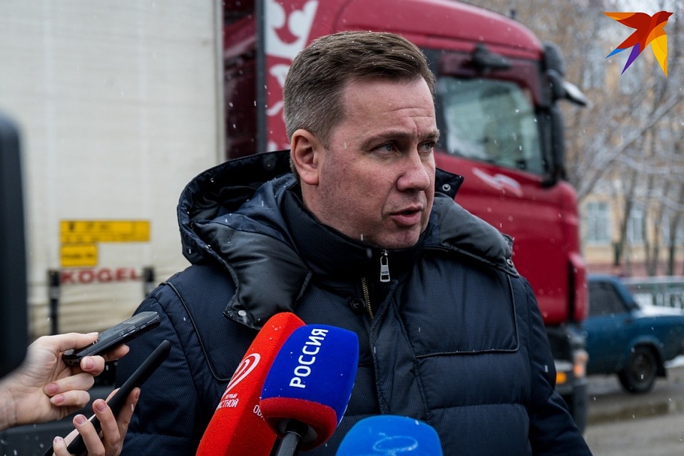 Александр Муромский: "Ремонт дорог должен идти в ночное время, чтобы не мешать автомобилистам" Фото: Вячеслав КОВАЛЕНКО