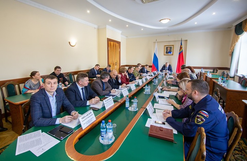 Заседание областной противопаводковой комиссии прошло в администрации области. ФОТО: пресс-служба администрации Правительства Кузбасса.