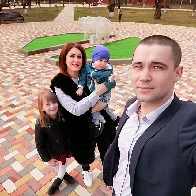 Илюша - второй ребенок в семье. Фото: личный архив семьи Рожковских