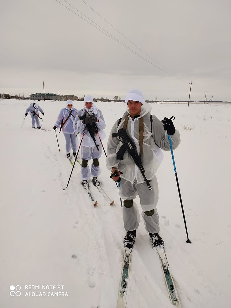 Все участники смены смогли стать настоящими солдатами на несколько дней. Фото: ГКУ НСО «Центр патриотического воспитания».