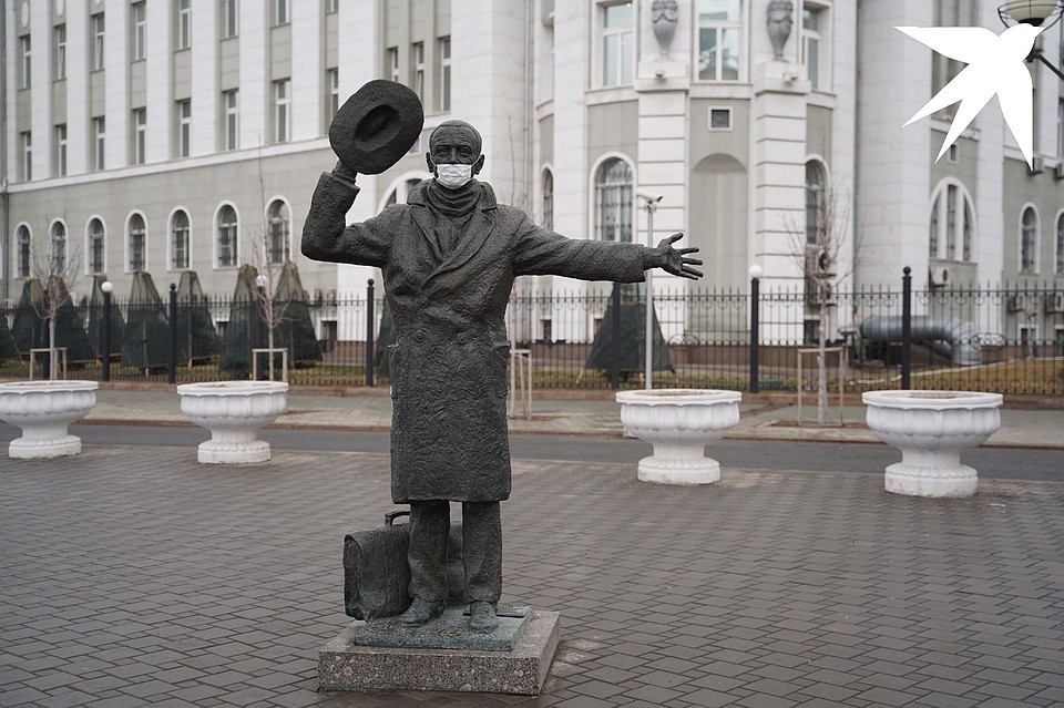 А вот если вам пришлось путешествовать, например, по работе, защищайтесь! Фото: ЧИТАТЕЛЬ "КП"