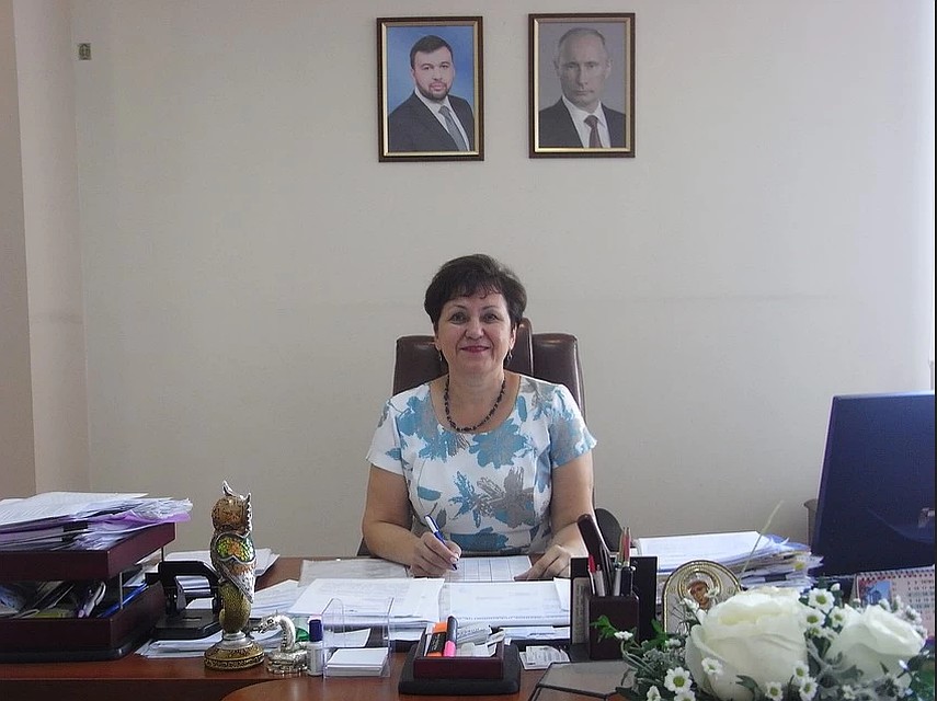 Министр здравоохранения ДНР Ольга Долгошапко рассказала, что с вернувшейся из Китая горловчанкой все в порядке – повторный тест дал отрицательный результат Фото: Роман ПОБЕРЕЖНЮК