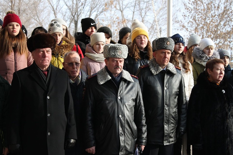 На открытии мемориала Силаеву были полицейские и городские руководители Фото: ГУ МВД России по Самарской области