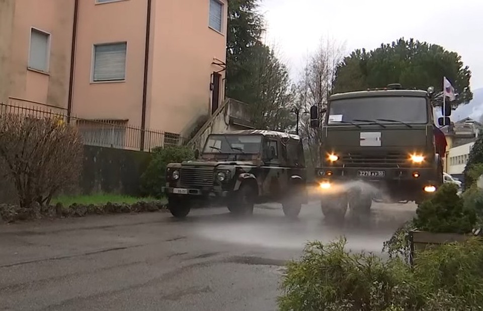 Дезинфекция улиц в итальянской Ломбардии силами наших военных. Фото: Министерство обороны РФ