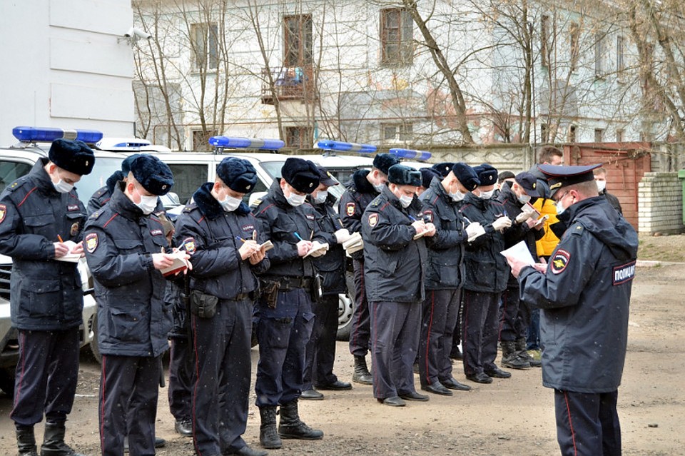 Перед выходом на улицы города. Фото: УМВД России по Тверской области