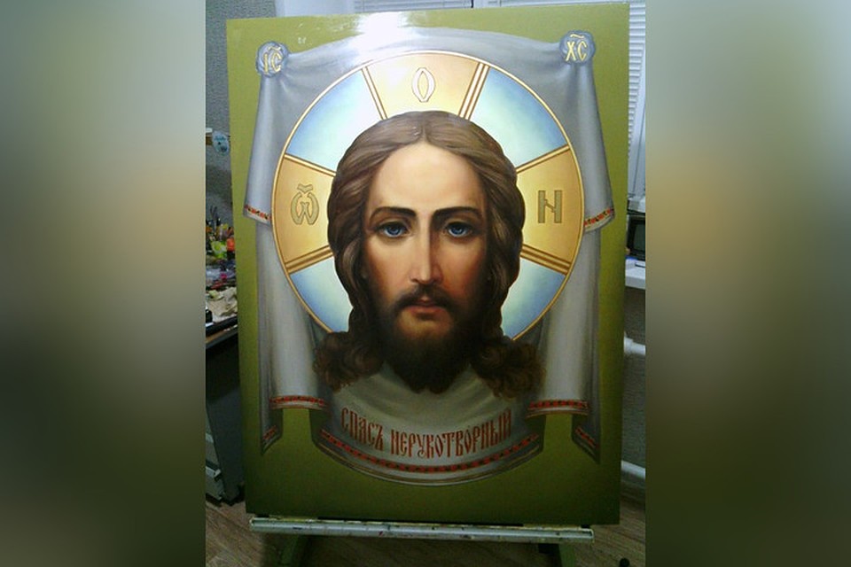 Эта икона - Спас Нерукотворный написана в дар разрушенному войной Благовещенскому храму в городе Горловка. Фото: архив Елены Романенко
