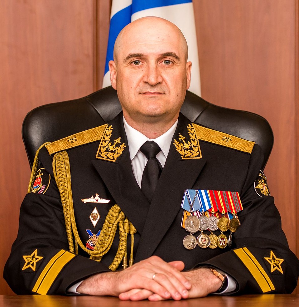 Командующий Черноморским флотом вице-адмирал Игорь Осипов