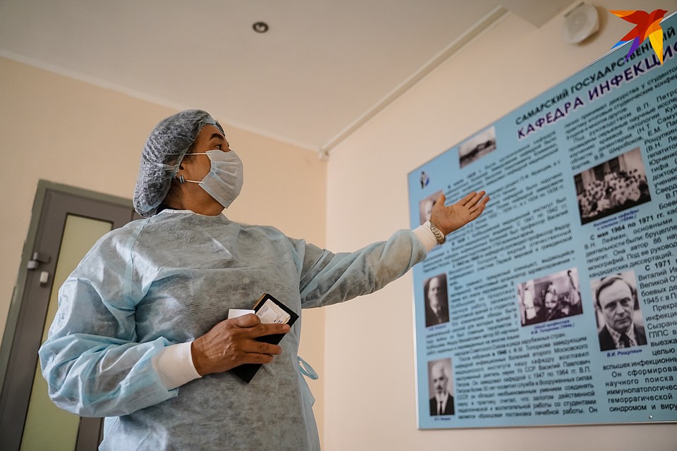Лариса Попова воспитала не одну сотню самарских инфекционистов Фото: Светлана МАКОВЕЕВА