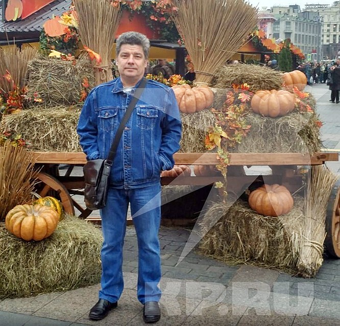 Водитель фургона серьезно пострадал. Его экстренно госпитализировали. Утром стало известно, что мужчина скончался