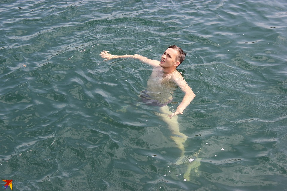 Вода - прозрачная Фото: Никита МАКАРЕНКОВ, Павел ХАНАРИН