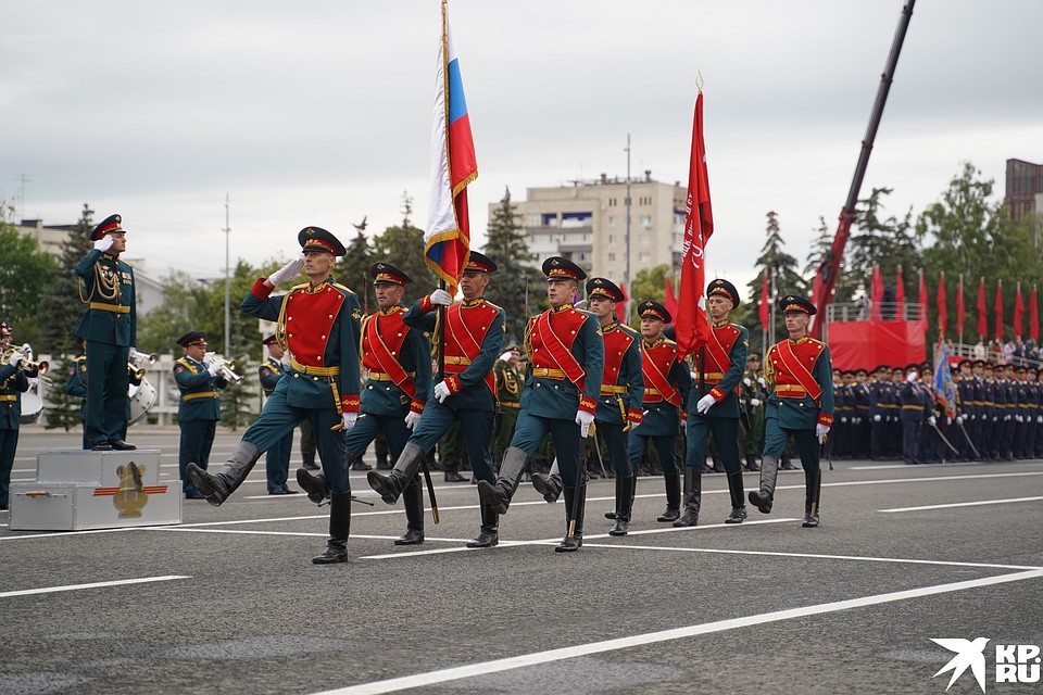 Знаменная группа Фото: Светлана МАКОВЕЕВА
