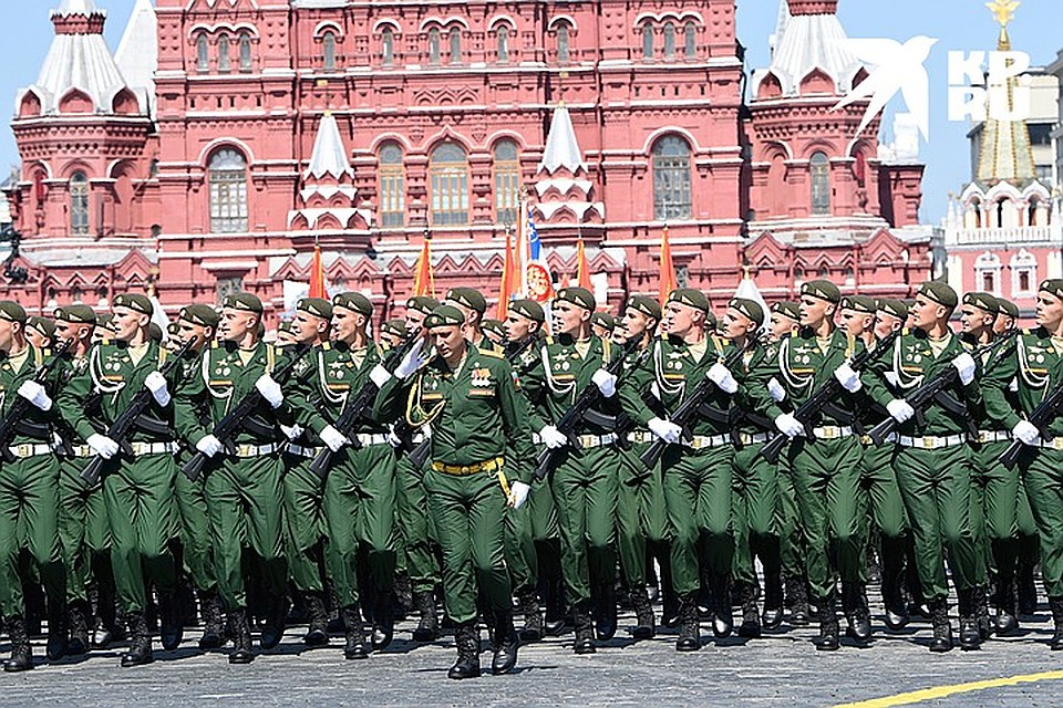Парад в России – давно больше чем парад Фото: Владимир ВЕЛЕНГУРИН