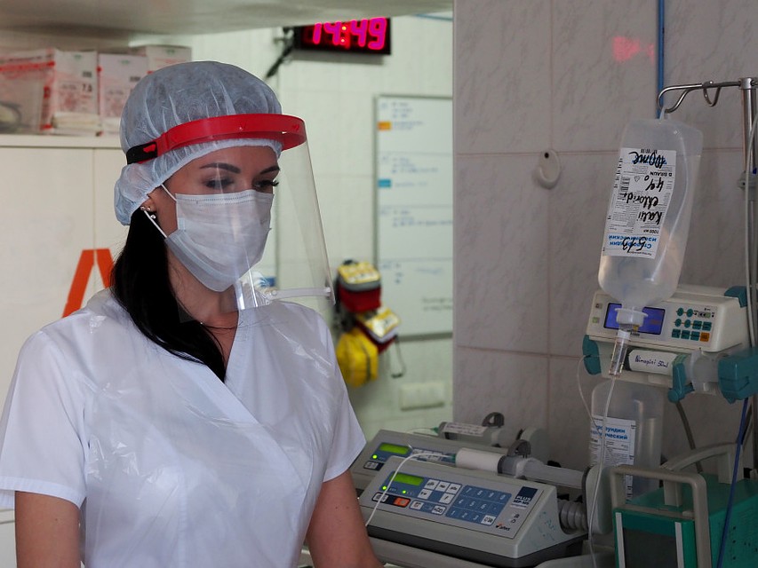 Медицинские работники ближе всех соприкасаются с опасным вирусом Фото: medgorod.ru