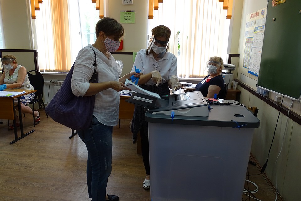 Голосование по поправкам в Конституцию в Липецке Фото: Юлия КЛЮЕВА