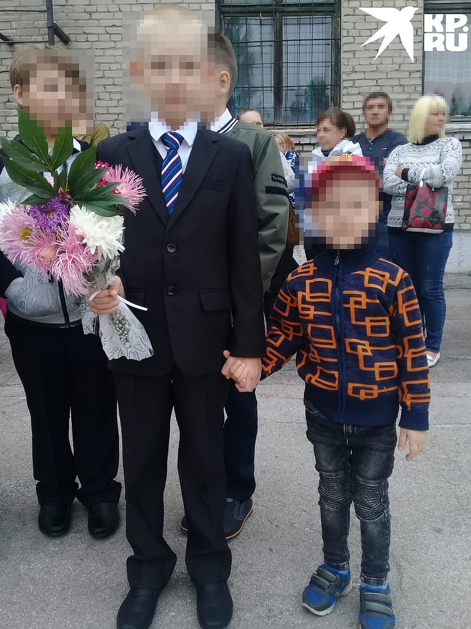 Старший сын больше полугода не посещал школу. Фото: личный архив.