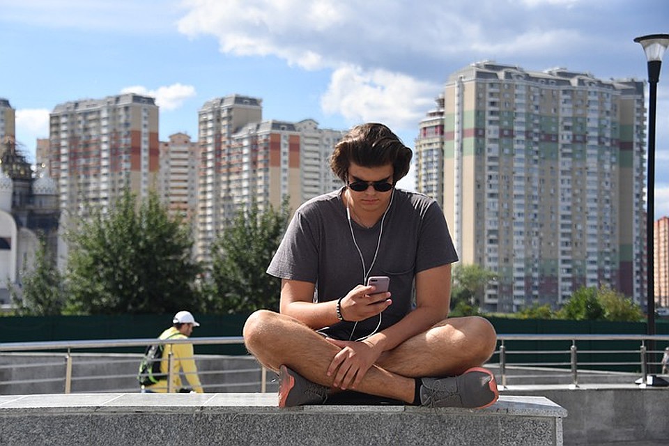Автор Владимир Веленгурин