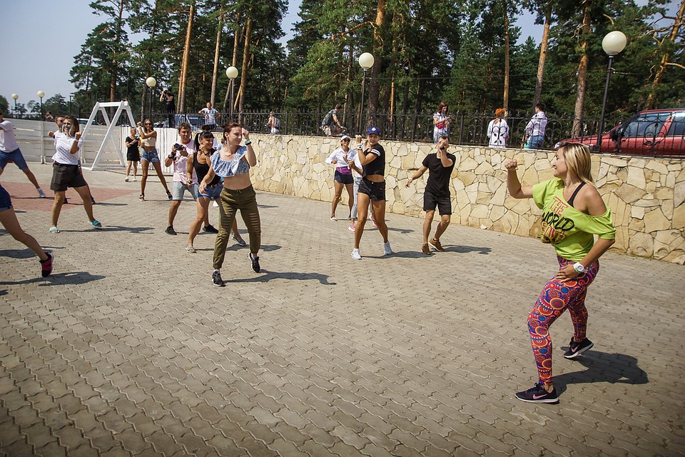 Спортивные танцы от клуба SportTown. Фото: Светлана МАКОВЕЕВА
