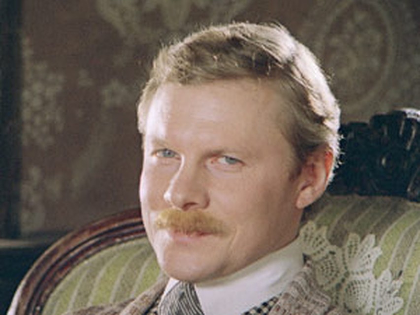 ...а Соломин (Ватсон) держался особняком.