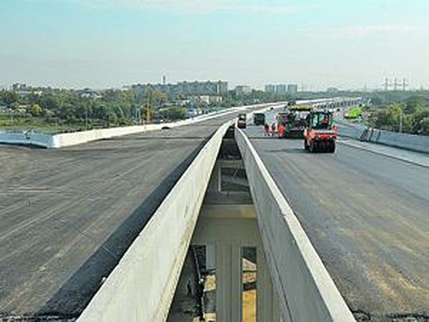 Строительство автомобильной развязки на пересечении МКАД с трассой Вешняки - Люберцы.