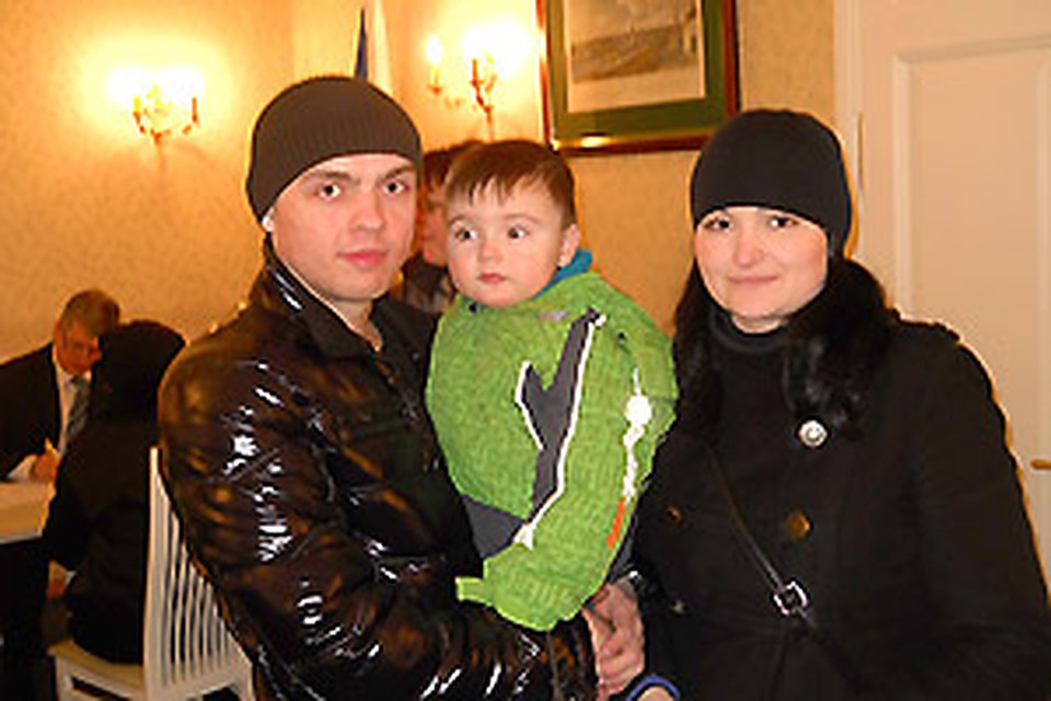 Евгений голосовал за Прохорова, его жена Евгения - за Путина.
