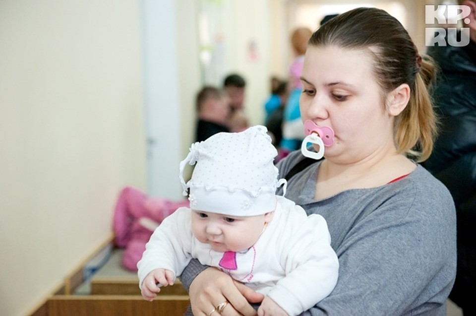 Педиатры отводят на каждого пациента по 20 минут, как прописано в документах чиновниками Фото: Константин ИВШИН